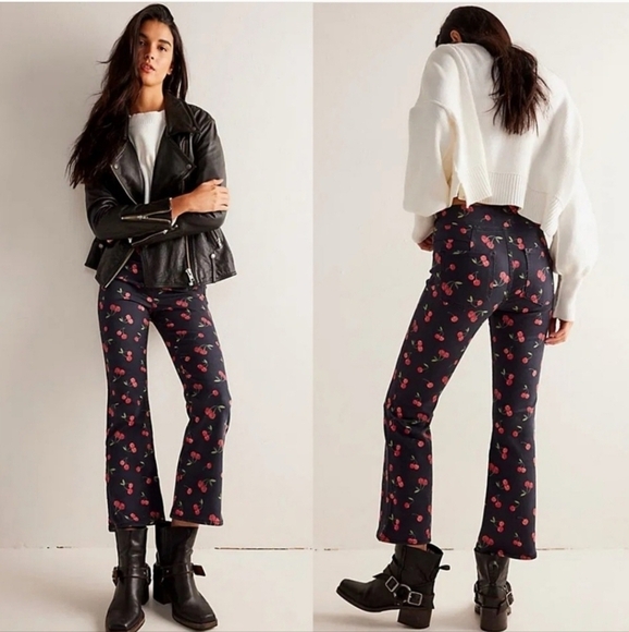 New Free People We The Free "In My Feelings" Cherry Print Crop Slim Flare Jeans - Picture 1 of 13